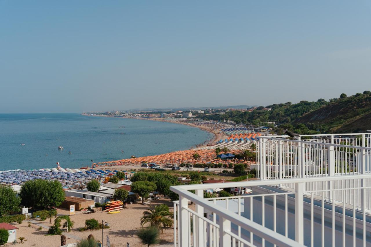 View Place & Spa Numana Esterno foto