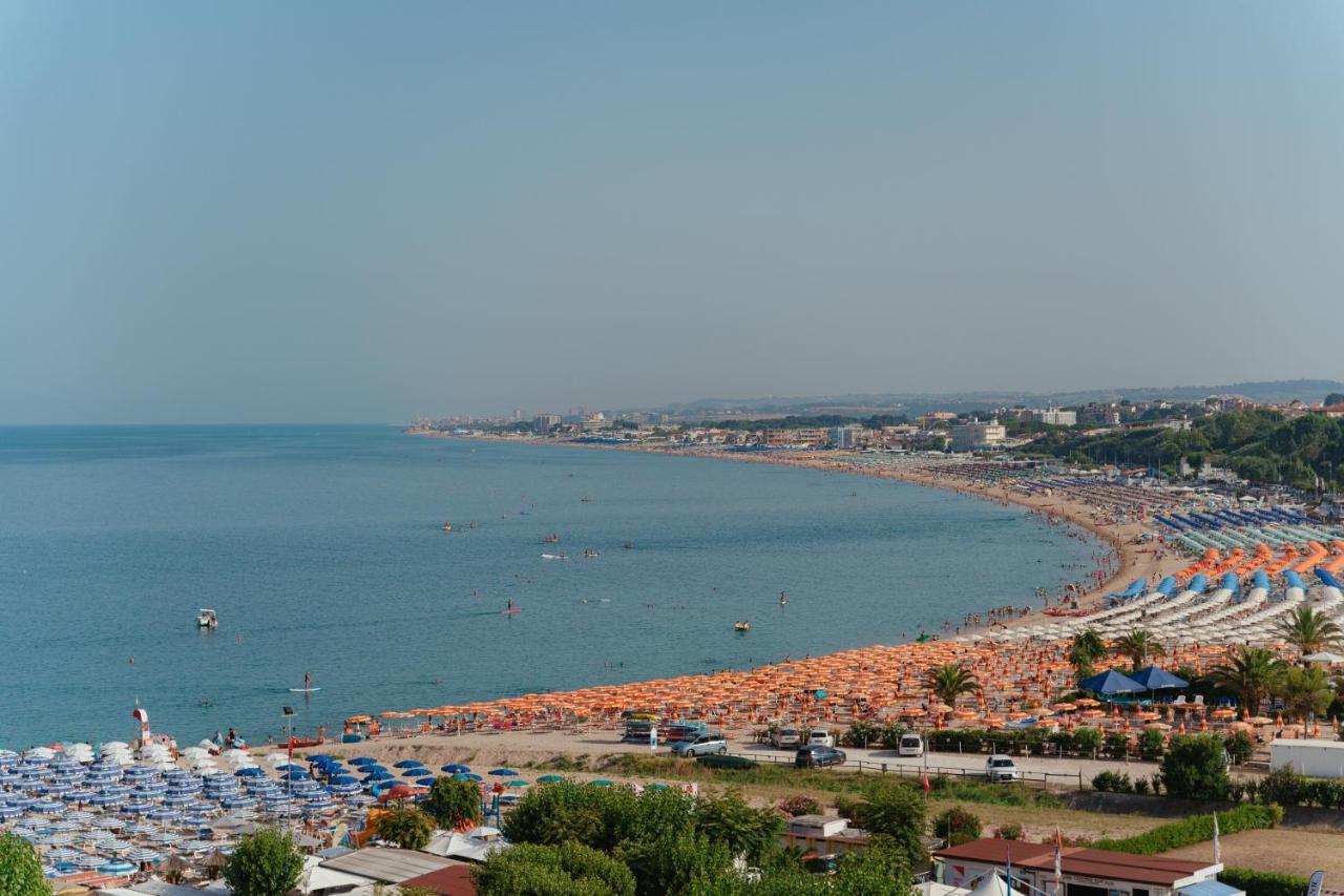 View Place & Spa Numana Esterno foto